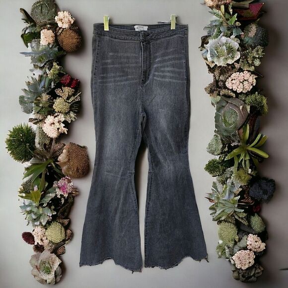 Free People Gray Denim Jeans Pants Super Flare High Rise Festive Hippie Size 31 - Picture 1 of 9